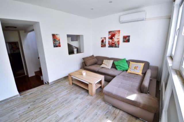 Apartman Martina Betina  Exterior foto